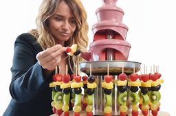 Csokoládé szökőkút party